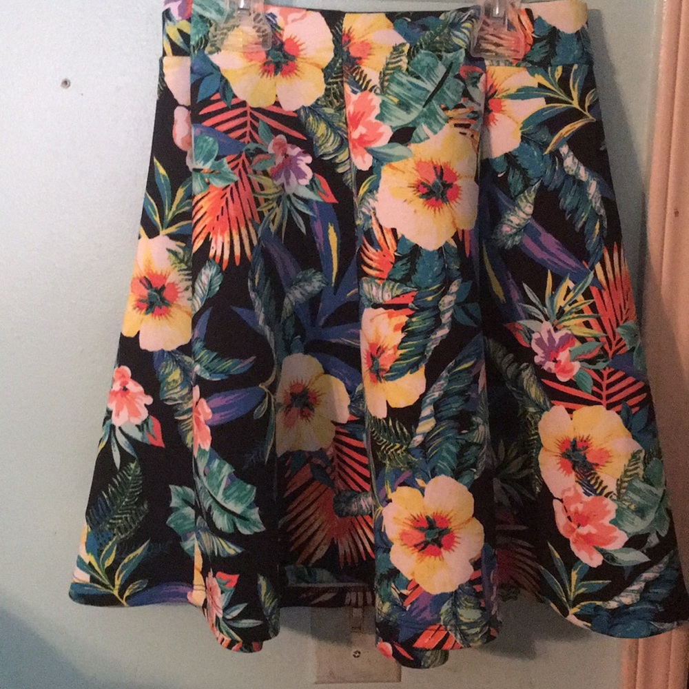 decree flare out multi color skirt!!!